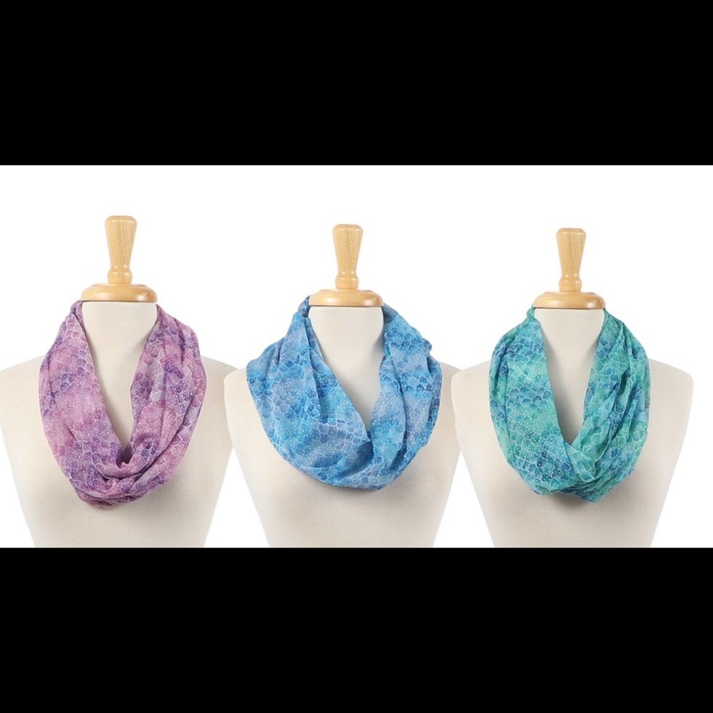 Mermaid scale infinity scarf lavender